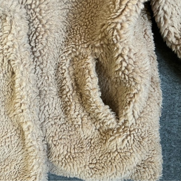 Vigoss Faux Shearling Teddy Coat - Picture 6 of 9